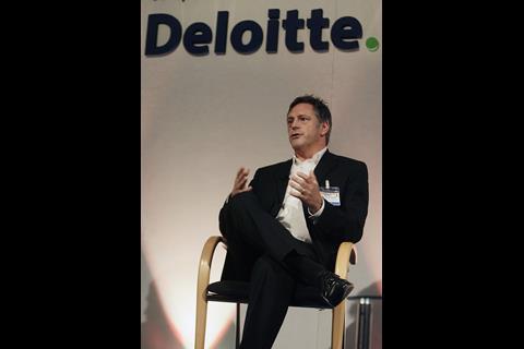 Mike Shearwood (Aurora)